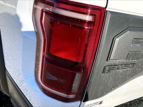 Used 2020 Ford F150 Raptor w/ Equipment Group 802A Luxury image 27