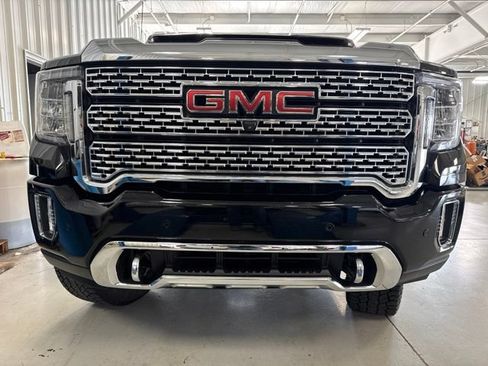 Used 2023 GMC Sierra 2500 Denali w/ Denali Black Diamond Edition AWD/4WD image 46