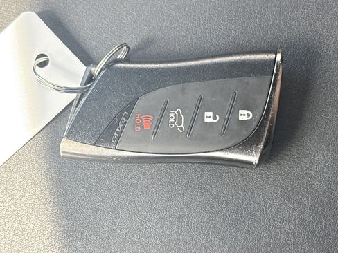 Used 2023 Lexus RX 350 AWD w/ Cold Area Package image 36