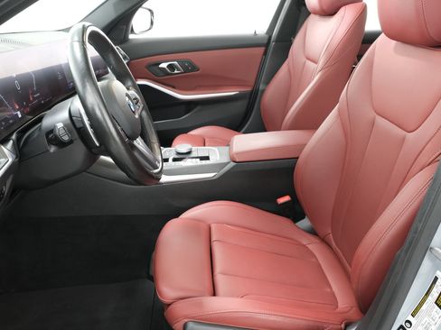 Used 2024 BMW 330i xDrive Sedan w/ M Sport Package AWD/4WD image 29