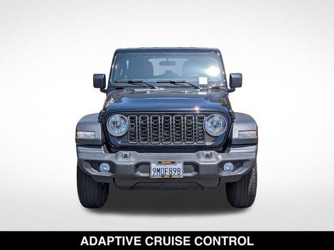 Used 2026 Jeep Wrangler Unlimited Sport AWD/4WD image 4
