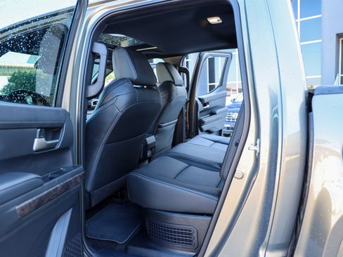 Certified 2025 Toyota Tacoma Limited AWD/4WD image 40