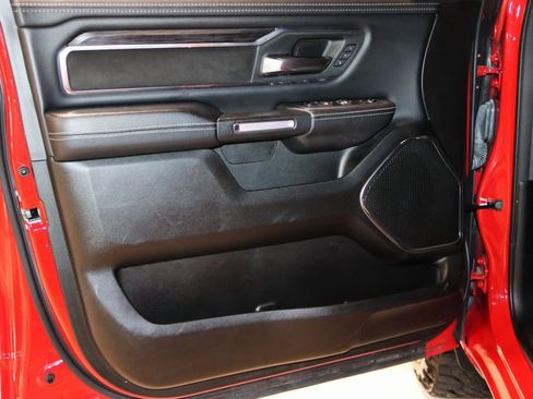 Used 2024 RAM 1500 Laramie image 34