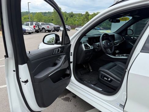 Used 2026 BMW X5 xDrive40i AWD/4WD image 27