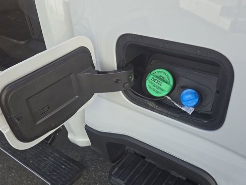 Used 2025 Ford F350 Platinum image 57