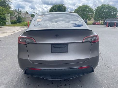 Used 2023 Tesla Model Y Long Range image 5