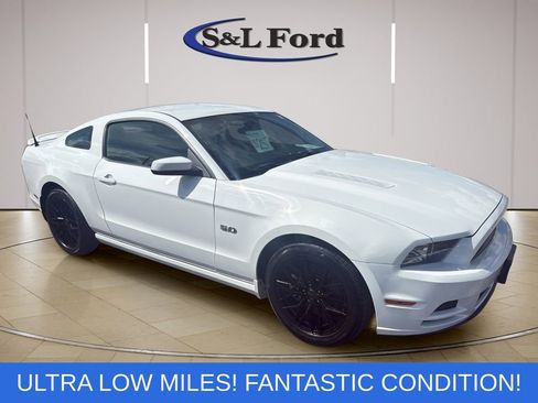 Used 2014 Ford Mustang GT w/ Equipment Group 401A RWD image 11