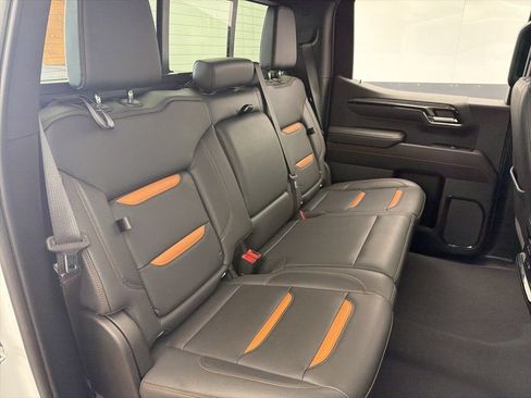 Used 2023 GMC Sierra 1500 AT4 w/ AT4 Preferred Package AWD/4WD image 28