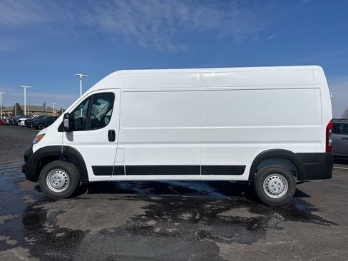 New 2026 RAM ProMaster 2500 image 4