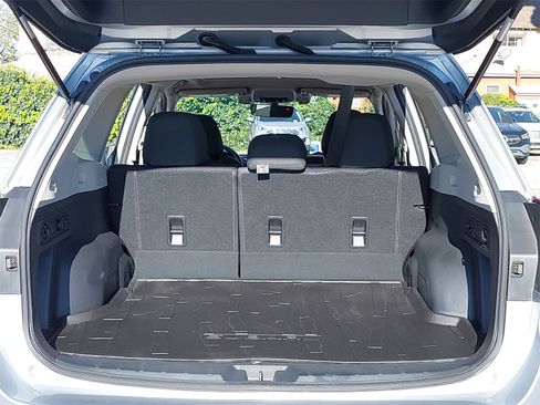 Used 2020 Subaru Forester Premium image 12