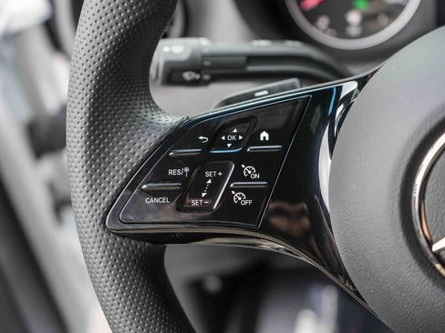 Used 2025 Mercedes-Benz Sprinter 2500 image 22