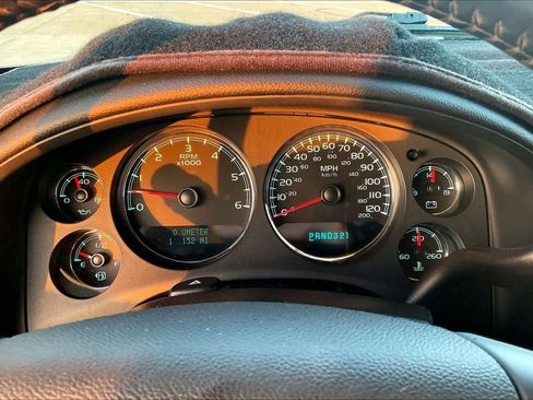 Used 2008 Chevrolet Tahoe LTZ w/ LTZ Preferred Equipment Group image 17