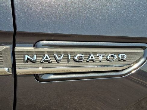 Used 2023 Lincoln Navigator L Reserve AWD/4WD image 31