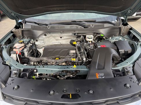 Used 2025 Chevrolet Trax LT w/ LT Convenience Package image 30