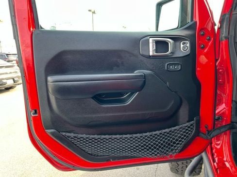 Used 2021 Jeep Wrangler Unlimited Rubicon image 11