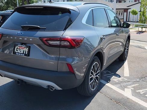 New 2024 Ford Escape SE w/ PHEV Premium Package image 24
