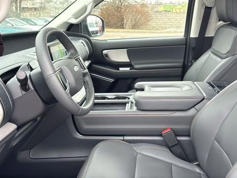 New 2025 Ford Expedition Active image 26