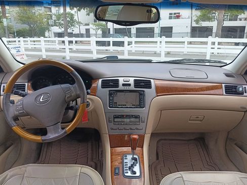 Used 2005 Lexus ES 330 FWD image 13