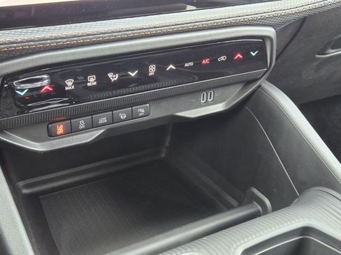 New 2026 Jeep Cherokee Overland AWD/4WD image 12