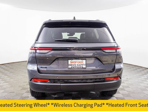 Used 2024 Jeep Grand Cherokee Altitude AWD/4WD image 19