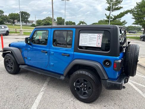 Used 2024 Jeep Wrangler Unlimited Sport AWD/4WD image 17