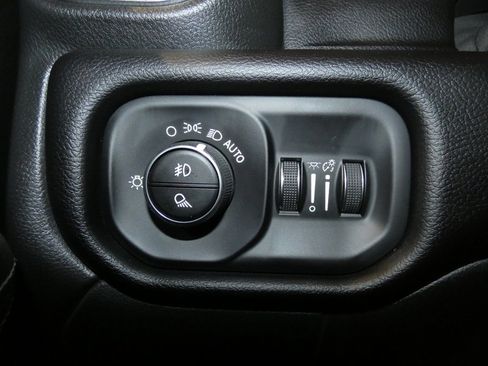 Used 2024 RAM 3500 Laramie w/ Sport Appearance Package image 18