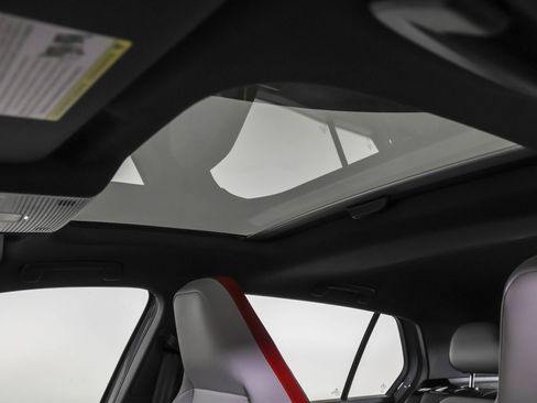 New 2026 Volkswagen GTI SE FWD image 31