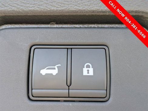 Used 2024 Nissan Rogue SV image 13