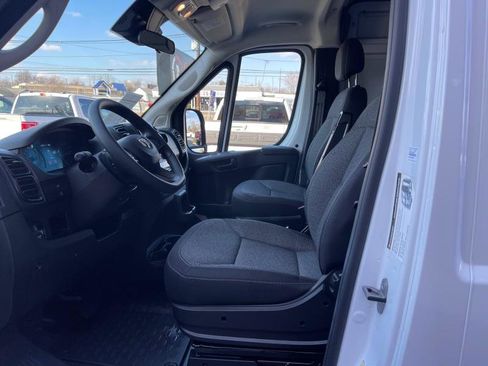 Used 2023 RAM ProMaster 2500 image 15