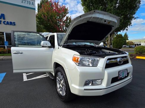 Used 2012 Toyota 4Runner Limited image 26