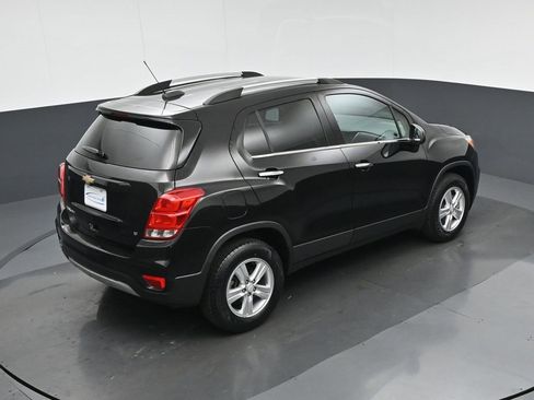 Used 2020 Chevrolet Trax LT w/ LT Convenience Package image 56