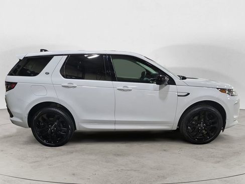New 2025 Land Rover Discovery Sport S image 6