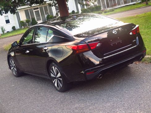 Used 2019 Nissan Altima 2.5 SV AWD/4WD image 25