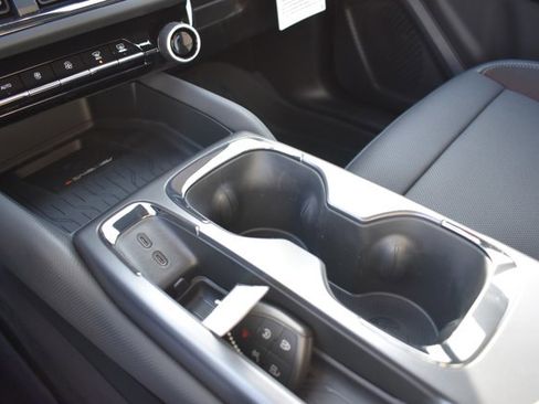 New 2026 Chevrolet Equinox EV RS image 30