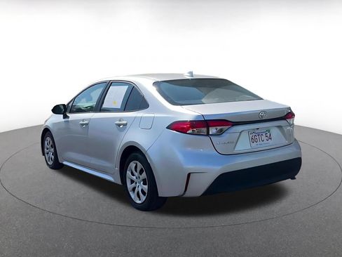 Used 2025 Toyota Corolla LE FWD image 10