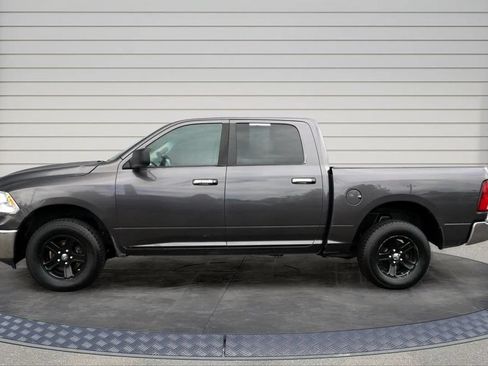 Used 2017 RAM 1500 Classic SLT AWD/4WD image 4