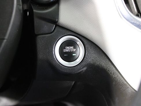 Used 2023 Chevrolet Equinox LT w/ Driver Convenience Package image 17