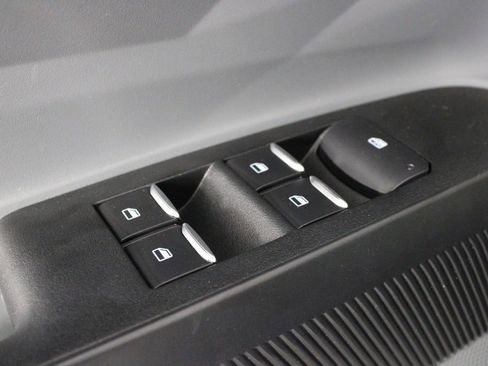 Used 2022 Ford Maverick XL image 17