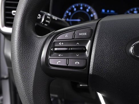 Used 2021 Hyundai Venue SE image 32