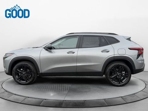 New 2026 Chevrolet Trax ACTIV FWD image 2