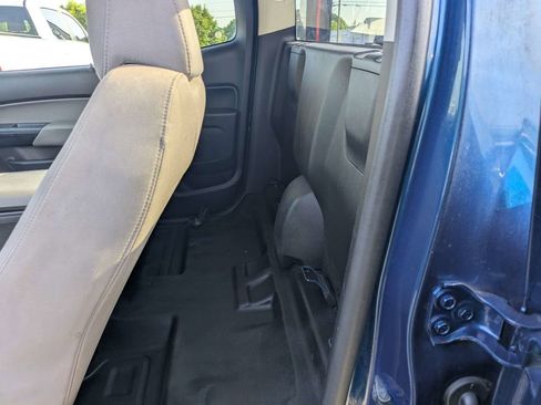 Used 2019 Chevrolet Colorado W/T RWD image 18