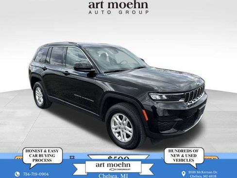 Used 2023 Jeep Grand Cherokee Laredo AWD/4WD image 1