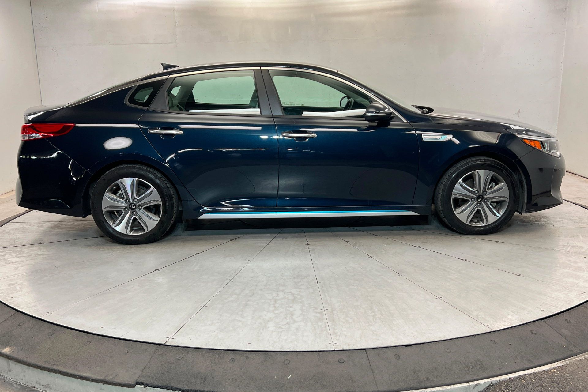 Used 2018 Kia Optima EX FWD image 6