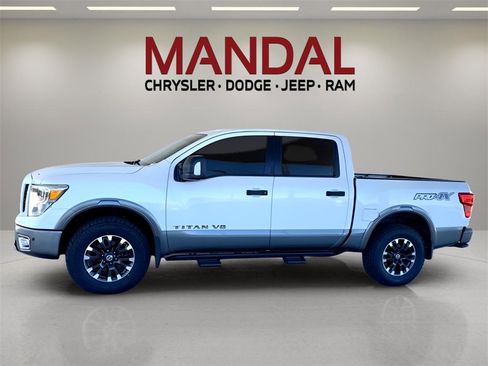 Used 2018 Nissan Titan PRO-4X w/ Pro-4x Utility Package image 9