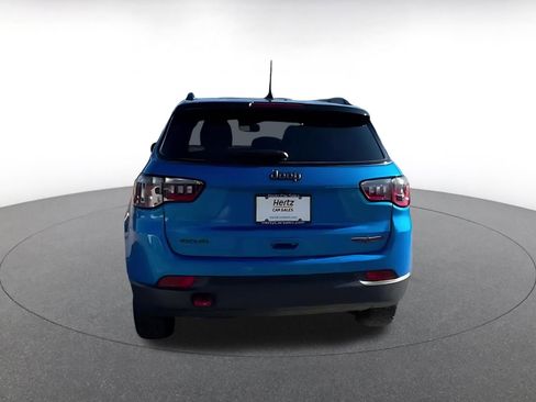 Used 2025 Jeep Compass Trailhawk image 12