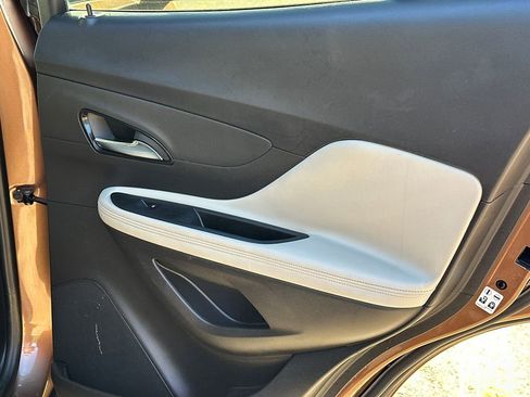 Used 2017 Buick Encore Premium image 16