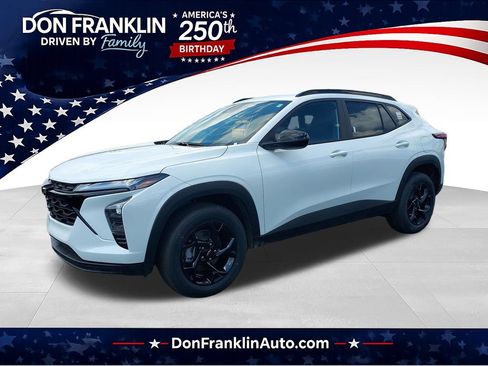 New 2026 Chevrolet Trax LT w/ Driver Confidence Package FWD image 1
