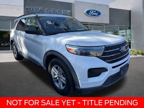 Used 2021 Ford Explorer XLT image 1