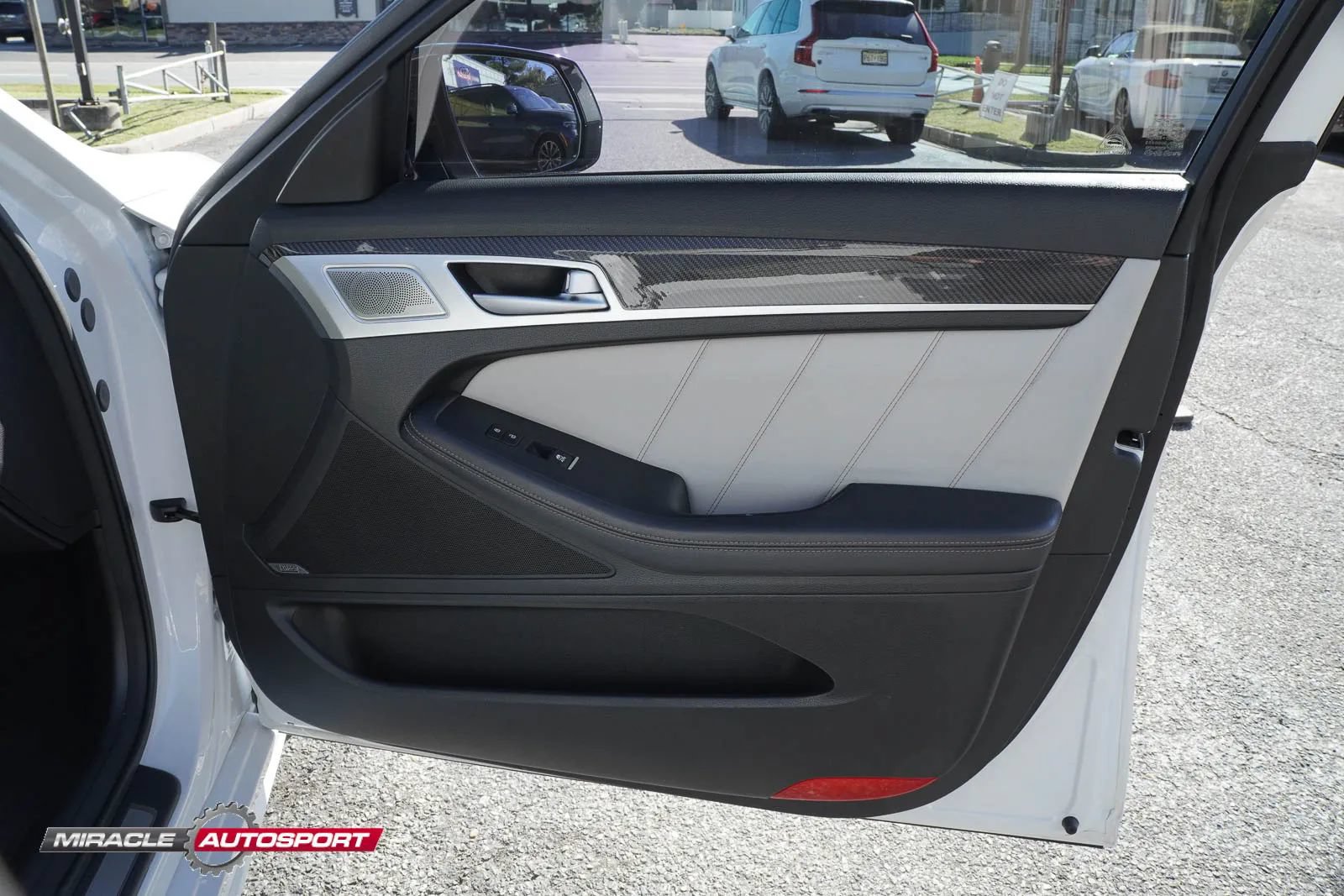Used 2018 Genesis G80 3.3T Sport RWD image 29