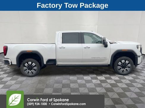 Used 2025 GMC Sierra 3500 Denali image 10